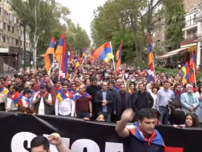 Participants of march in Yerevan block entrance to Republic Square