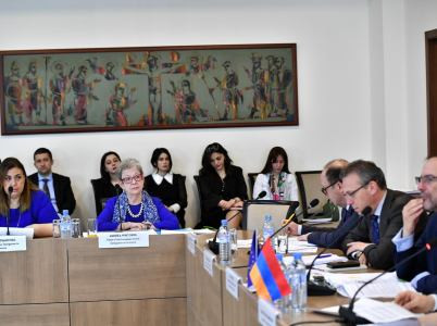 ԵՄ-ն ողջունել է խաղաղության շուրջ բանակցություններում ներգրավվելու վերջին ջանքերը