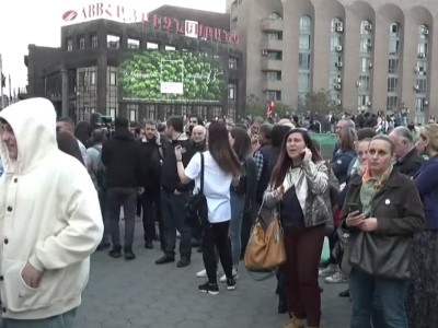 Information march of resistance movement starts in Yerevan