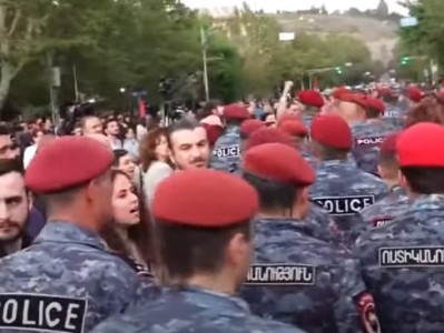 Police dispatching additional forces to Yerevan’s France Square