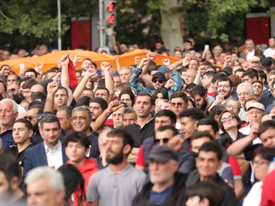 Large-scale opposition rally starts in central Yerevan