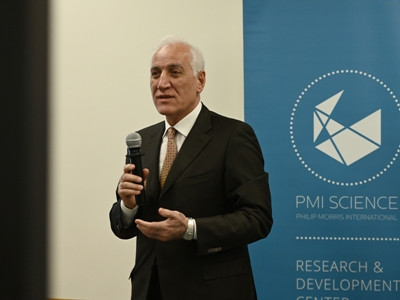 Վահագն Խաչատուրյանը ներկա է գտնվել Ռիչարդ Թեյլերի «Սխալ վարքագիծ» գրքի շնորհանդեսին