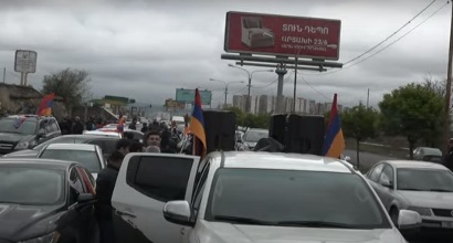 Resistance movement heads to Gyumri with car march