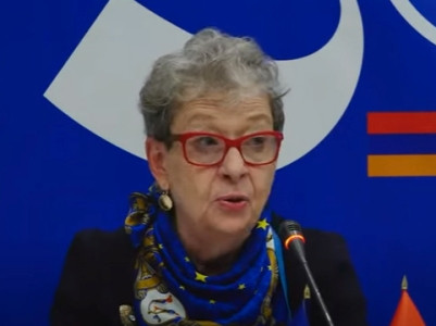 EU: We do not go deep into content of talks between Yerevan and Baku