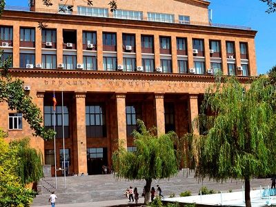 Սահմանադրությանը հակասում են Արցախի կարգավիճակի անտեսման հարցերը ․ ԵՊՀ իրավագիտության ֆակուլտետի գիտական խորհուրդ
