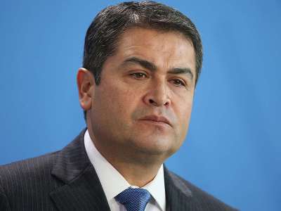Հոնդուրասի նախկին նախագահն իրեն մեղավոր չի ճանաչում թմրանյութ եւ զենք-զինամթերք պահելու մեղադրանքով