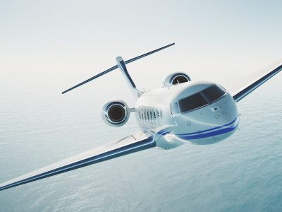 Passenger with no flying experience lands private jet safely at Florida airport