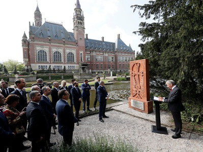 Armenian cross-stone unveiled at Peace Palace in The Hague within framework of PM Pashinyan's visit