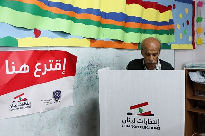 Lebanese parliamentary elections kicks off