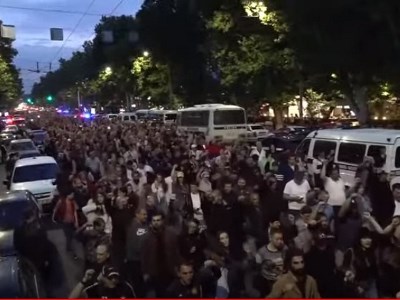 Armenian opposition's procession finishes
