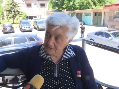 Հանցագործ Նիկոլը գիտակցաբար, դիտավորյալ մեր երեխեքին տարել է անհավասար կռվի ու կոտորել. Դավիթ Առուշանյանի մայր