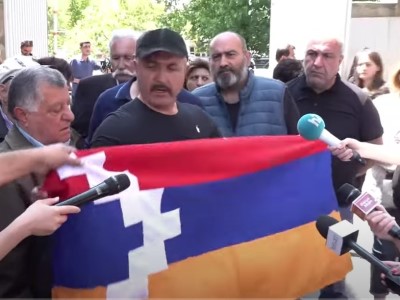 Արցախի դրոշի հանդեպ այս իշխանությունները վախ ունեն. զոհված զինծառայողի հայր
