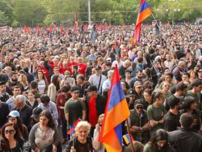 Representatives of Resistance Movement hold rally in France Square in Yerevan