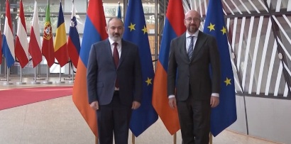Armenian PM holds talks with European Council boss