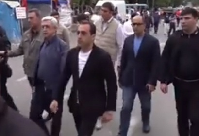 Սերժ Սարգսյանը ժամանեց Ֆրանսիայի հրապարակ