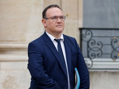 French minister refuses to resign amid rape allegations