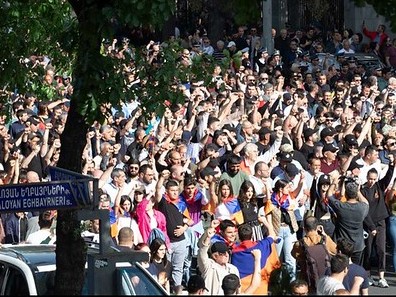 Resistance Movement supporters march to France Square in Yerevan