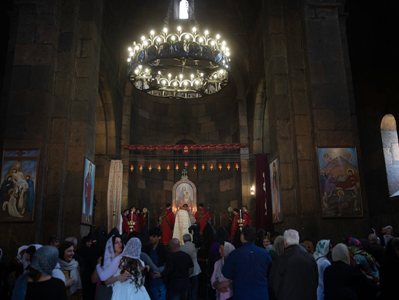 Համբարձման տոնը՝ Սուրբ Էջմիածնում. Այս օրը նշվում է նաև Հայոց Հայրապետության Աթոռը Սիսից Էջմիածին փոխադրման օրը