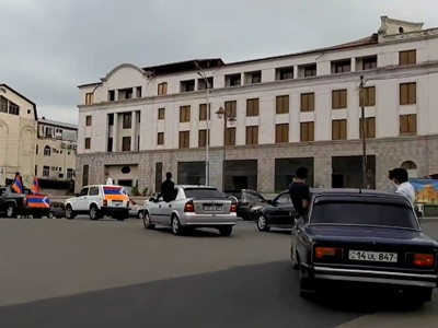 «Դիմադրությունը արդեն Արցախում է». իրազեկման երթ Ստեփանակերտում