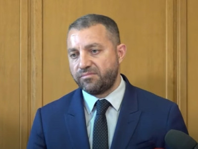 Իշխան Սաղաթելյանը գալու է իմ դուռը, որ ի՞նչ անի, որտե՞ղ էր ինքը 44-օրյա պատերազմի ընթացքում․ Վահան Քերոբյան