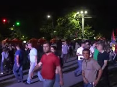 Protesters march from Armenian PM’s residence to France Square