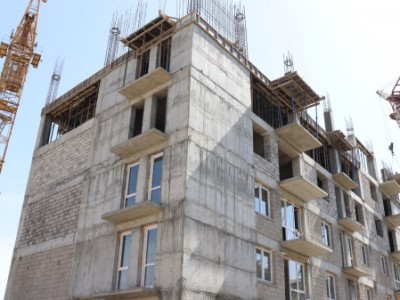 Ստեփանակերտում շարունակվում է բնակելի նոր թաղամասի շինարարությունը