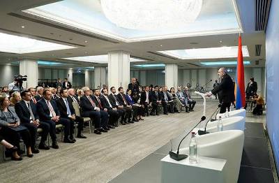 «Հրապարակ». «Ժողովրդավարության հայկական ֆորումի» համը բերաններում է մնացել՝ որոշել են կրկնել