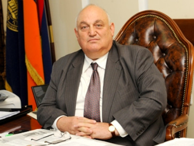 ԵՊՀ-ում Արամ Սիմոնյանի մահվան կապակցությամբ ստեղծվել է թաղման հանձնաժողով