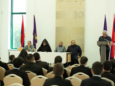 Մայր Աթոռ Սուրբ Էջմիածնում տեղի ունեցավ վարդապետական թեզի պաշտպանություն
