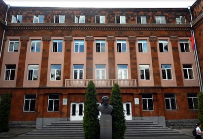 Դպրոցը թերֆինանսավորվում է. Տնօրենը՝ ծնողների միջոցներով դպրոցի կարիքները հոգալու նախաձեռնության մասին