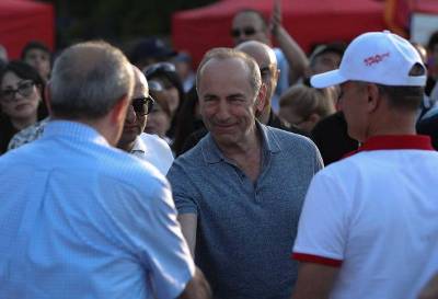 Newspaper: International organizations were alarmed by Armenia ex-President Kocharyan's possible victory