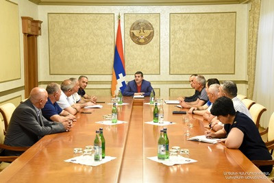 Արցախի նախագահը հանդիպել է մի խումբ հանրային գործիչների, ՀԿ ներկայացուցիչների հետ