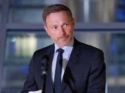 German finance minister does not rule out risk of stagflation