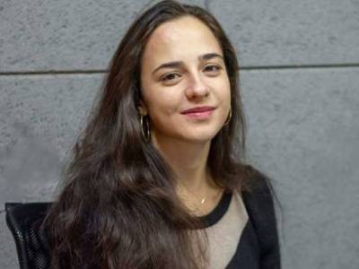 «Փաստ». «Կարմիր գծեր են անցնում». Ինչո՞ւ աշխատանքից ազատվեց «սիրուն աղջիկը»