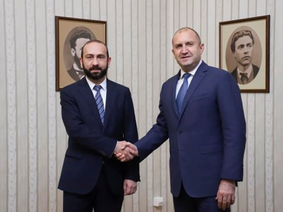 Armenia FM meets with Bulgaria President