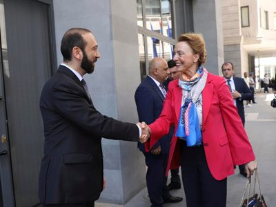 Armenia FM holding talks with CoE head