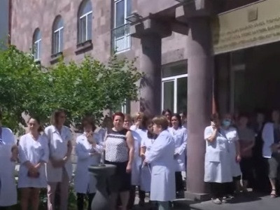 Կառլեն Եսայանի անվան պոլիկլինիկայի տնօրենին աշխատանքից ազատել են. բուժանձնակազմն անժամկետ գործադուլ է հայտարարել
