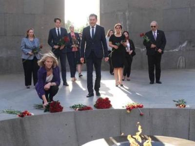 US Assistant Secretary of State pays tribute to Armenian Genocide victims