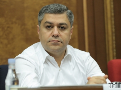 Armenia legislature speaker issues statement on Artur Vanetsyan renouncing his parliamentary seat