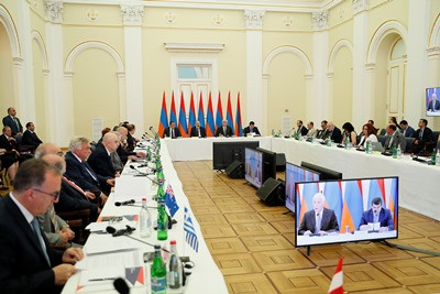 Armenia premier participating in Hayastan All Armenian Fund session