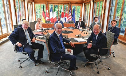 G7-ի առաջնորդները ֆոտոշարքի ընթացքում քննարկել են Պուտինի մերկ մարմինը