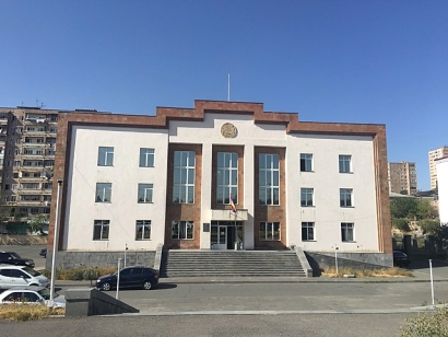 Ոստիկանության բաժիններից մեկի պետի, 2 այլ պաշտոնյայի տեղափոխել են դատարան, կալանավորելու միջնորդություն է ներկայացվել