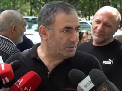 Արթուր Դավթյանին ուզում ենք հարցնել՝ ինքն ի զորո՞ւ է հարցը լուծել, թե՞ իրեն էլ պետք է թելադրեն. զոհված զինծառայողի հայր