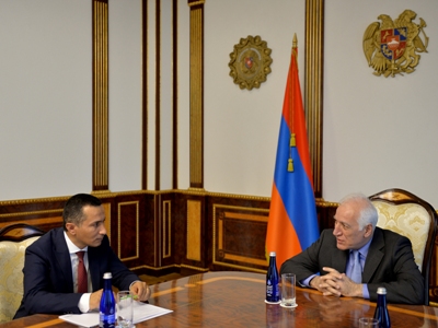 Սյունիքի մարզպետը նախագահին է ներկայացրել մարզում իրականցվող և նախատեսված ոլորտային ծրագրերը