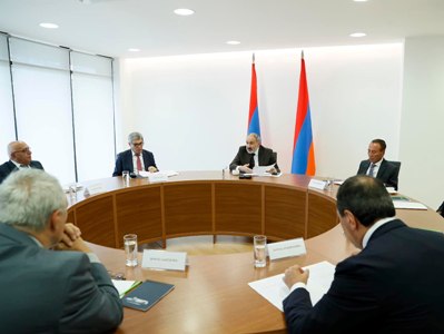 Փաշինյանը մասնակցել է արտախորհրդարանական քաղաքական ուժերի հետ համագործակցության խորհրդակցական ժողովի հերթական նիստին