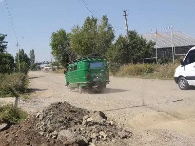 Հրազդան քաղաքի գլխավոր փողոցներից մեկը գրեթե մեկ տարի է՝ անմխիթար վիճակում է