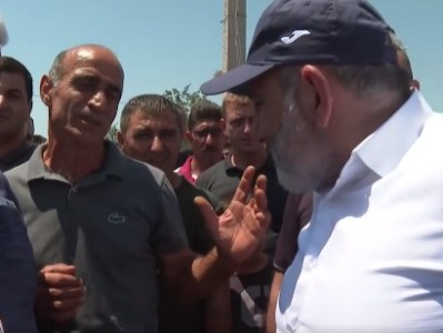 Yeraskhahun village resident to Armenia premier: You have saved us from ‘hell’