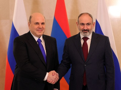 Armenia’s Pashinyan holds phone talk with Russia’s Mishustin