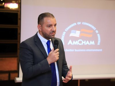 Глава Минэкономики Армении рассказал о программах развития малого и среднего предпринимательства