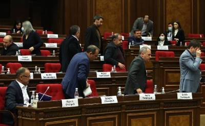Newspaper: Ball is in Armenia ruling force MPs' court